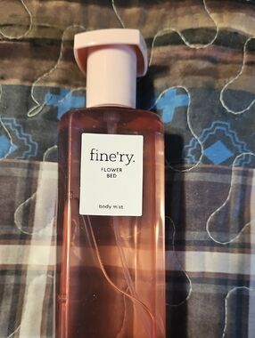 Finery Flower Bed Body Mist